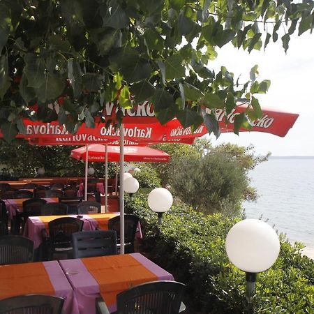Pension Villa Rosa 르티나 외부 사진