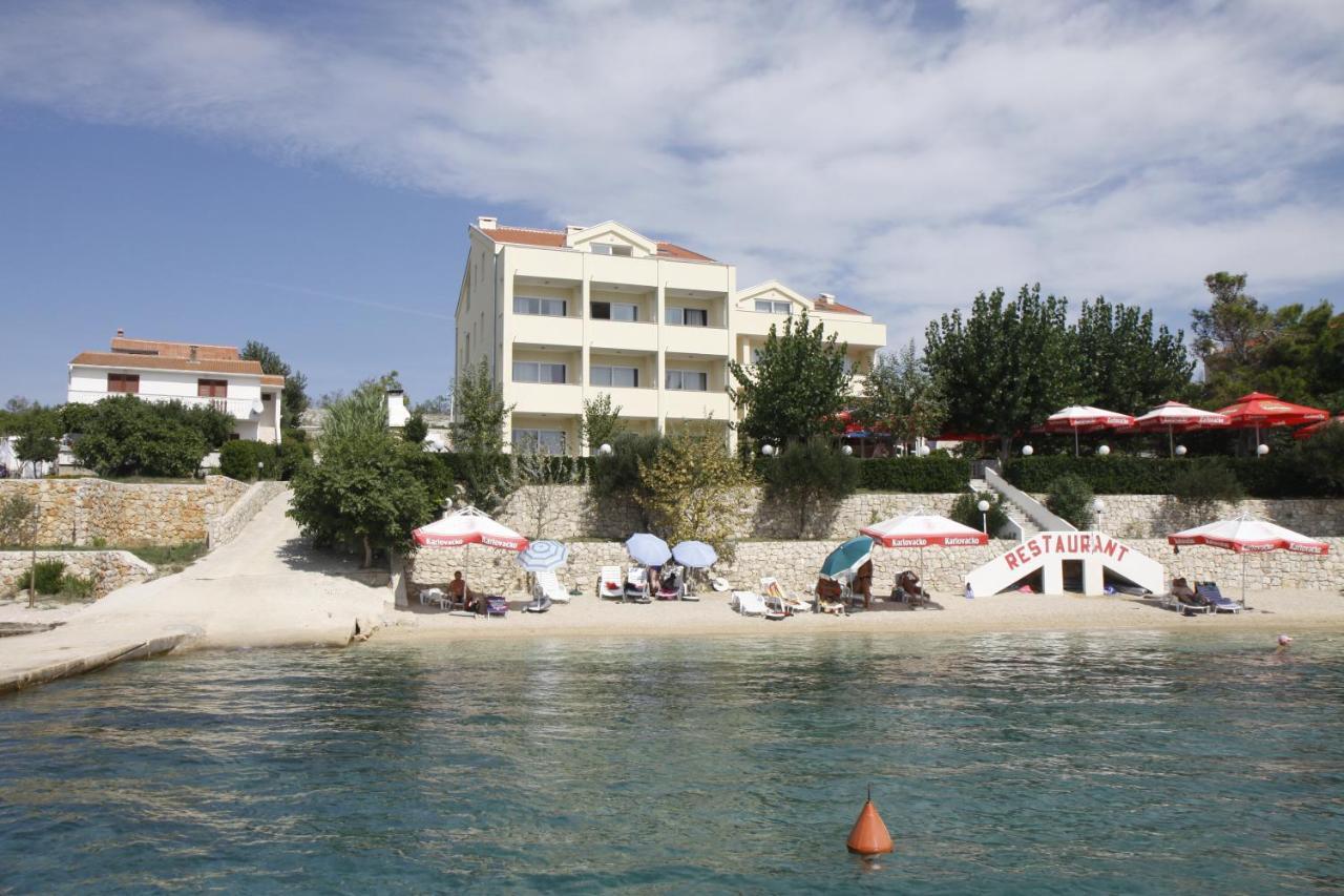 Pension Villa Rosa 르티나 외부 사진
