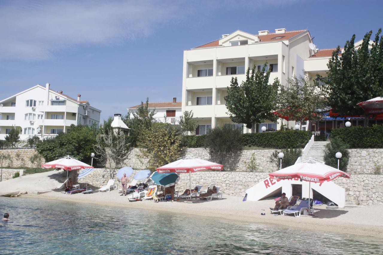 Pension Villa Rosa 르티나 외부 사진