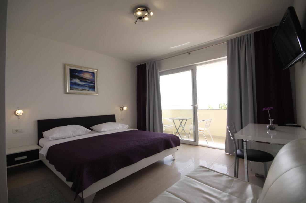 Pension Villa Rosa 르티나 외부 사진